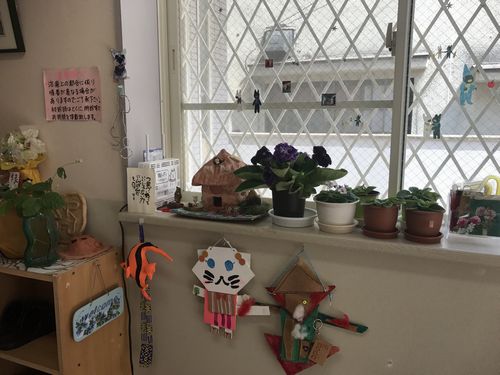 玄関の窓の写真