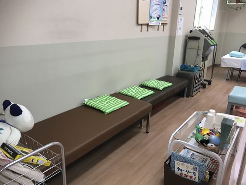 中橋（なかはし）整骨院の待合室の写真