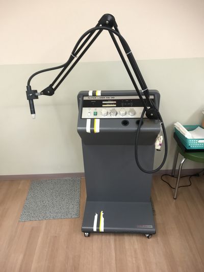 レーザー治療器の写真